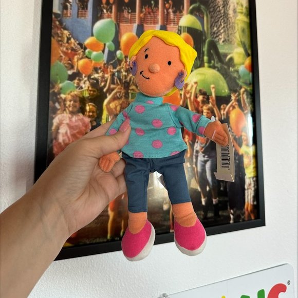 VERY RARE CLUB DISNEY TAGGED PATTI MAYONNAISE PLUSH - Picture 1 of 3